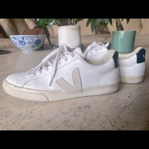 VEJA Sneakers in very good condition! size 38